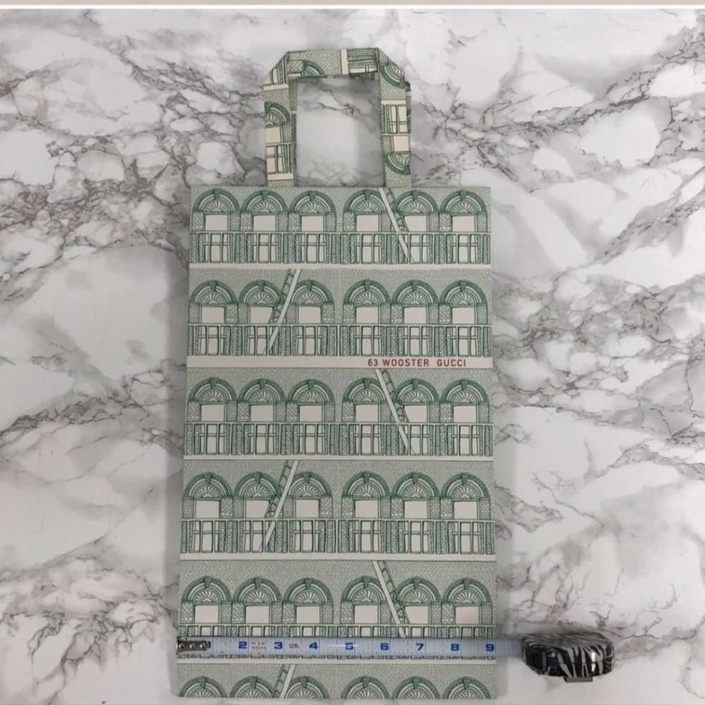 Gucci Wooster Architectural Green and Paper Shopping Bag - Picture 4 of 6